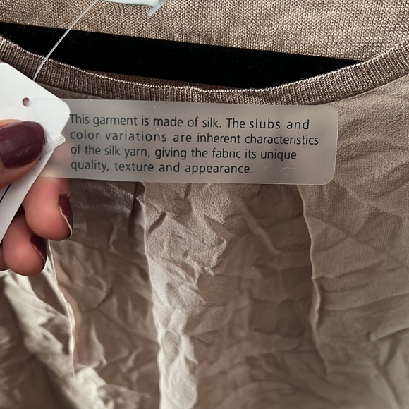 Pendleton 100% silk sleeveless top - Picture 3 of 7